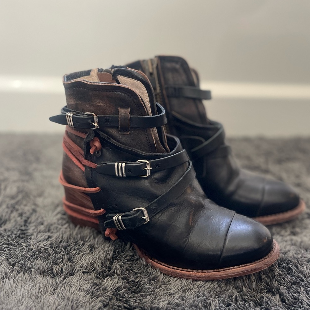 Freebird Crue Booties | Black Multi Size 7